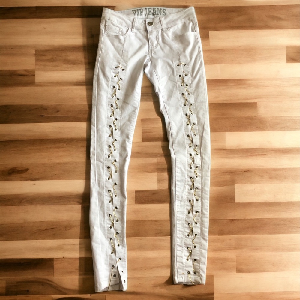 white creatively tied jeans!